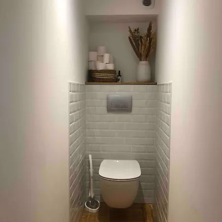 Apartment Exceptional Location Between And Pedestrian Street *