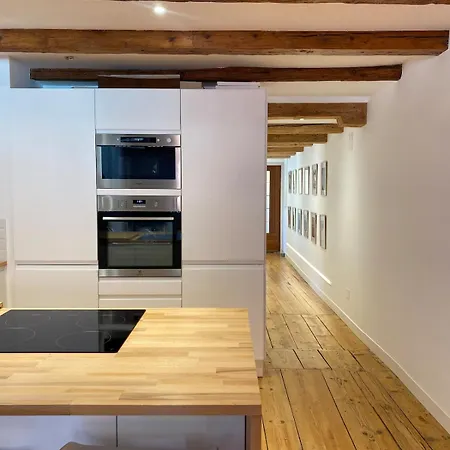 Exceptional Location Between And Pedestrian Street *